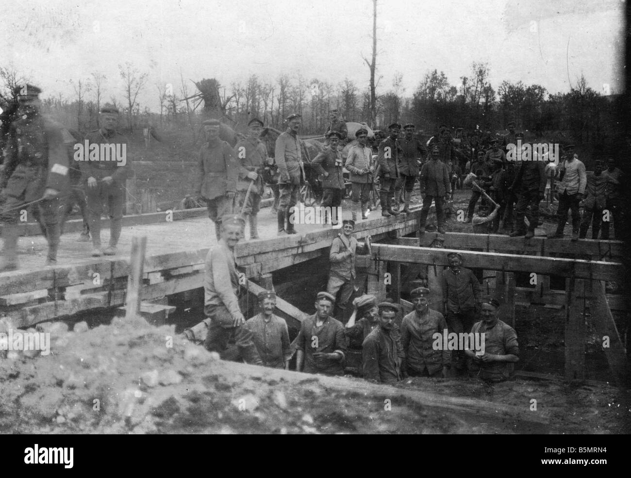 9 1918 5 29 A1 offensiva 3 maggio 1918 Edificio Ponte Guerra Mondiale 1 fronte occidentale tedesco grande offensiva Marzo Luglio 1918 Break throu Foto Stock