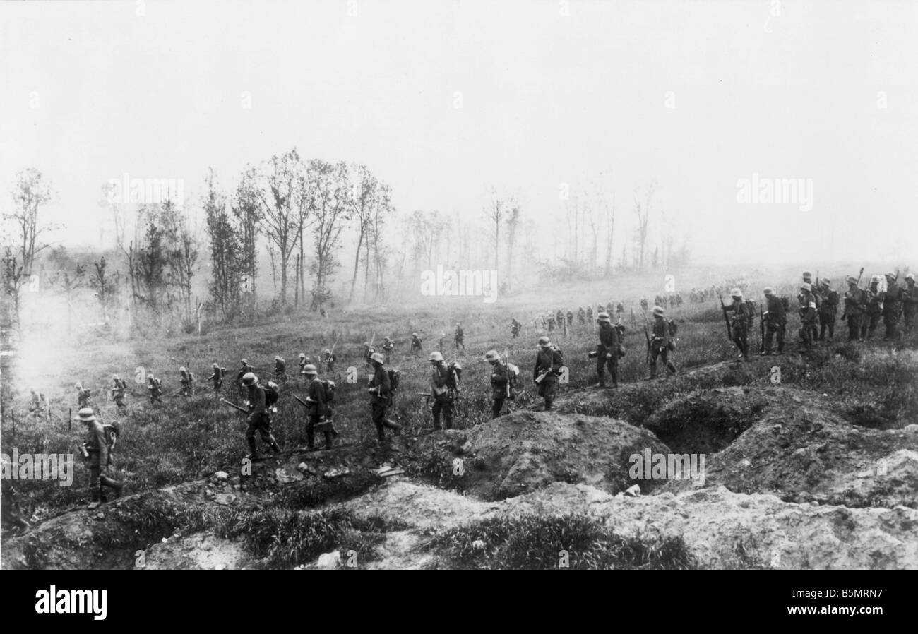 9 1918 5 29 A1 offensiva 5 maggio 1918 fanteria tedesca Guerra Mondiale 1 fronte occidentale tedesco grande offensiva Marzo Luglio 1918 Break throu Foto Stock