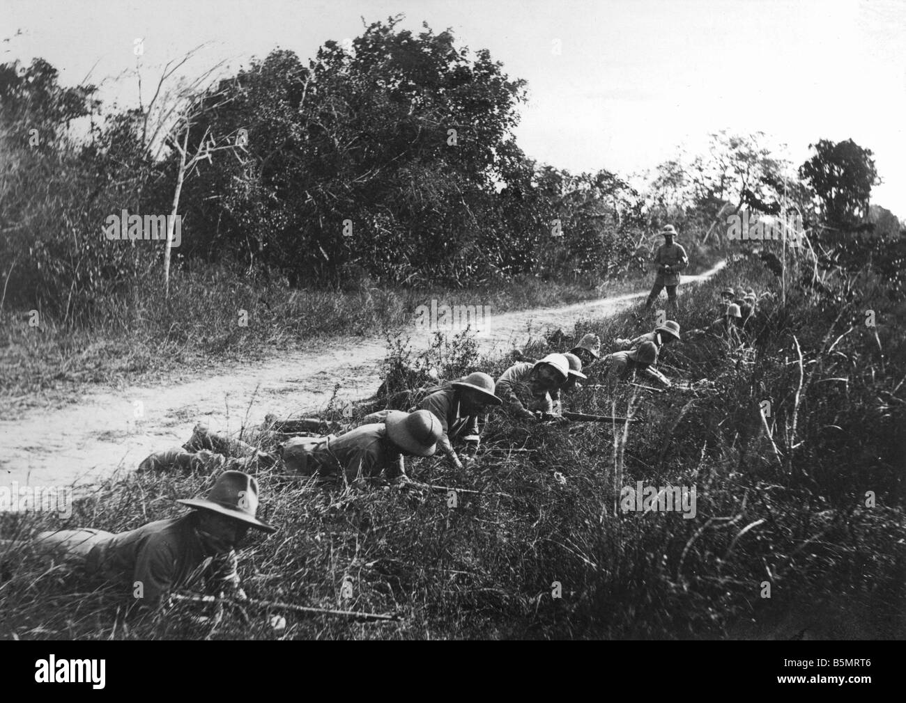 9AF 1914 0 0 A1 Campo 6 Esercizio del tedesco orientale truppe Af Guerra Mondiale 1 guerra nelle colonie tedesco East Africa Tanzania ora campo Foto Stock