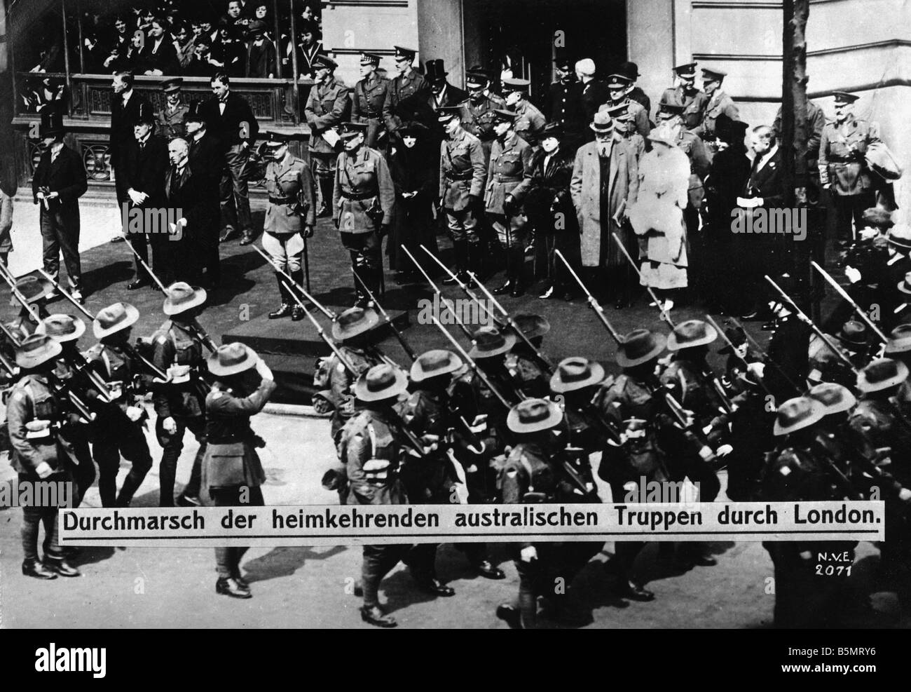 9EN 1918 0 0 A2 E Victory Parade di Londra Foto 1918 Guerra Mondiale i fine della guerra Victory Parade di Londra il Principe di Galles le Foto Stock