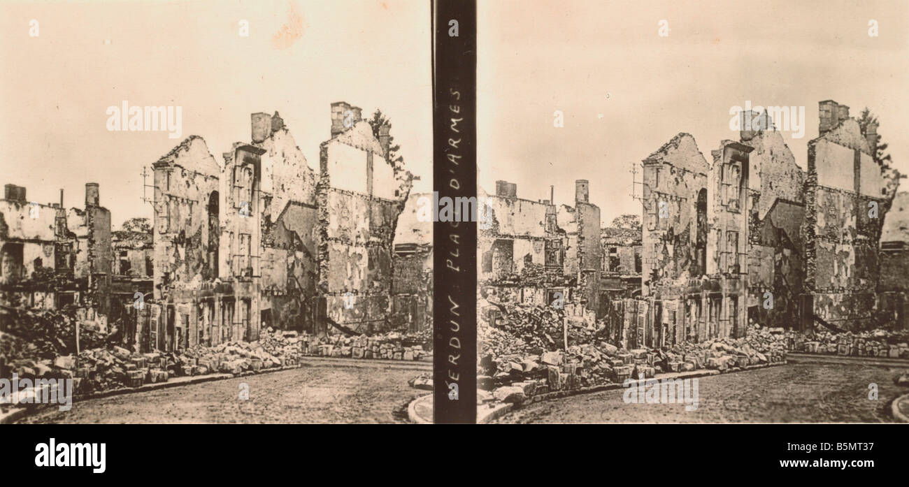 9FK 1918 0 0 A1 e battaglia di Verdun distrutto Place d Armes I Guerra Mondiale Francia battaglia di Verdun 1916 18 Il distrutto Plac d Arme Foto Stock