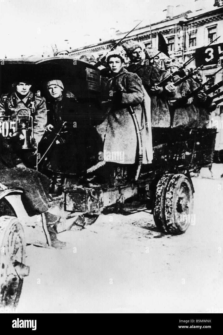 9RD 1917 3 12 A1 2 febbraio rivoluzione Petrograd 1917 Febbraio rivoluzione 12 Marzo 27 Feb O S 1917 la guarnigione di Pietrogrado unisce Foto Stock