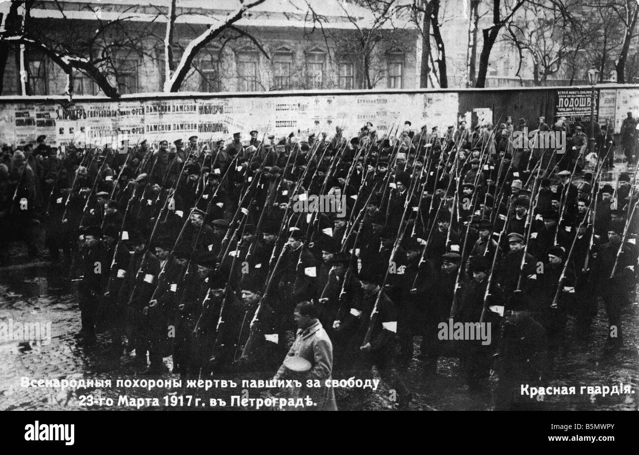 9RD 1917 3 12 A3 4 febbraio giro corteo funebre febbraio rivoluzione 12 Marzo 27 Feb O S 1917 funerali delle vittime del th Foto Stock