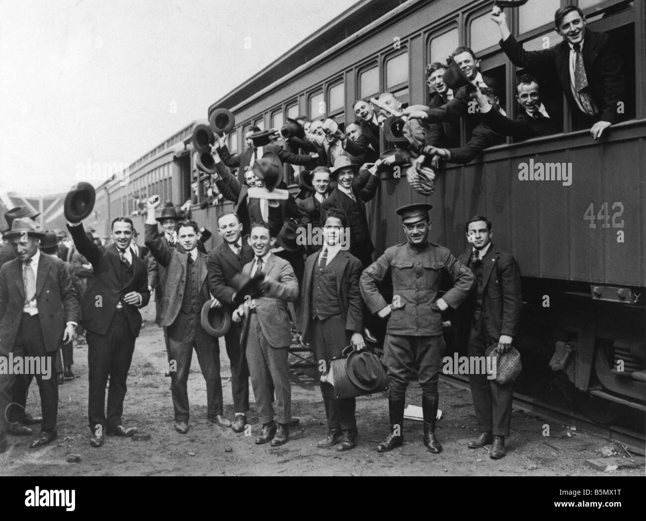 9US 1917 9 19 A1 ingresso guerra 1917 richiamare Foto Guerra Mondiale 1 ingresso di guerra da parte degli USA 1917 Dichiarazione di guerra alla Germania il 6 6 4 1 Foto Stock