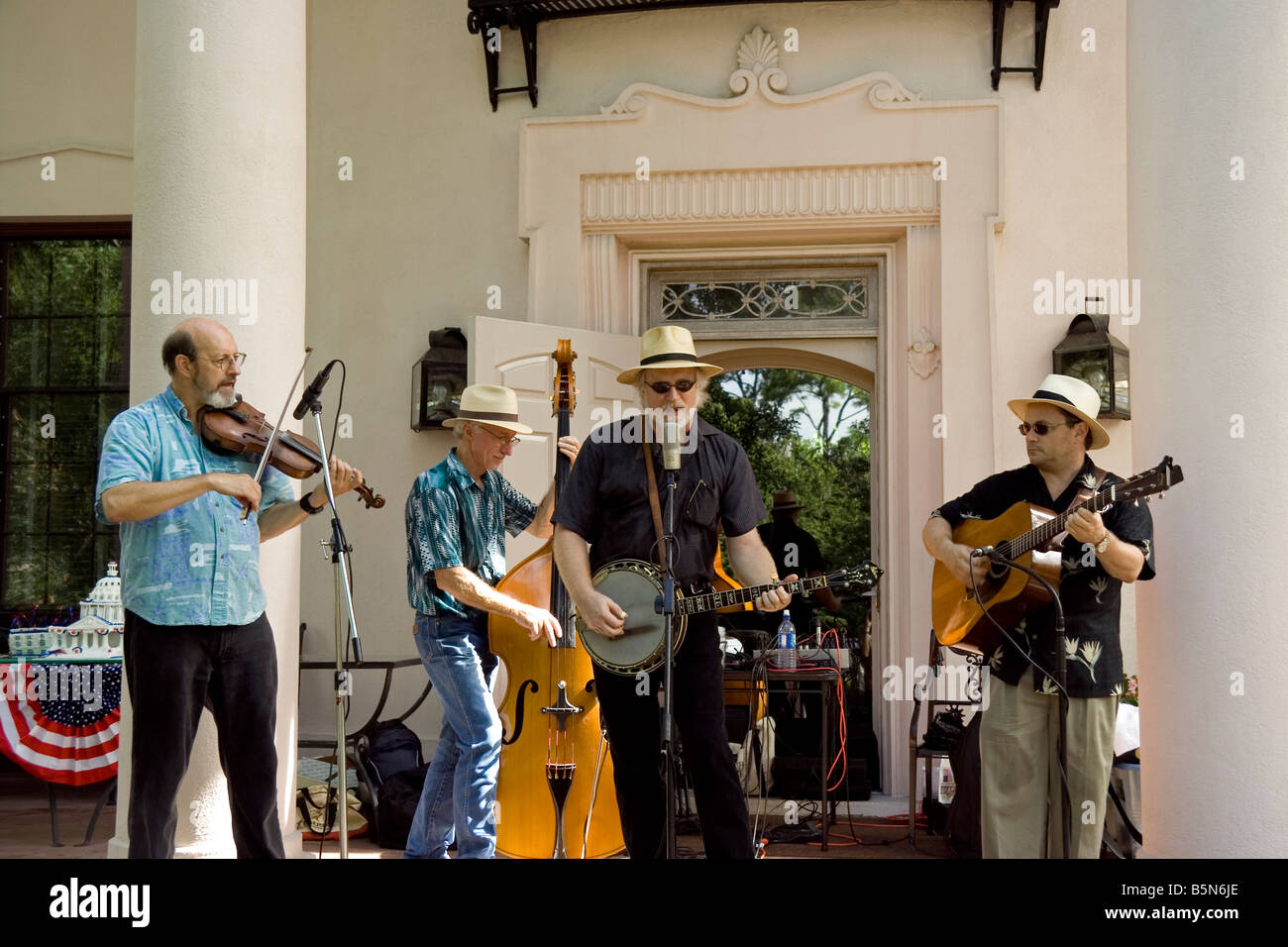 Un pezzo di quattro folk band chiamata Lonestar bluegrass band. Foto Stock