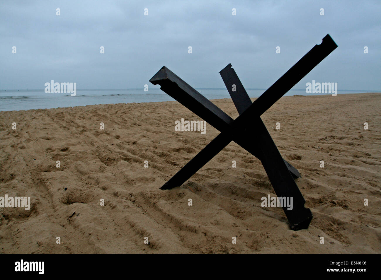 Tedesco serbatoio Hedgehog Trap su Utah Beach sito del famoso D-Day invasione Normandia Francia Foto Stock