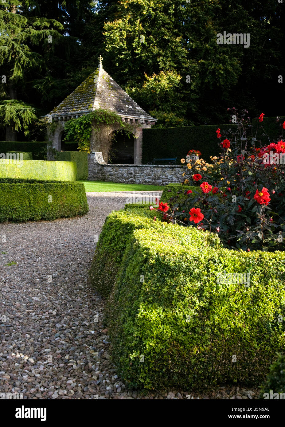 Il giardino italiano a Glamis Castle, Angus, Scozia. Foto Stock