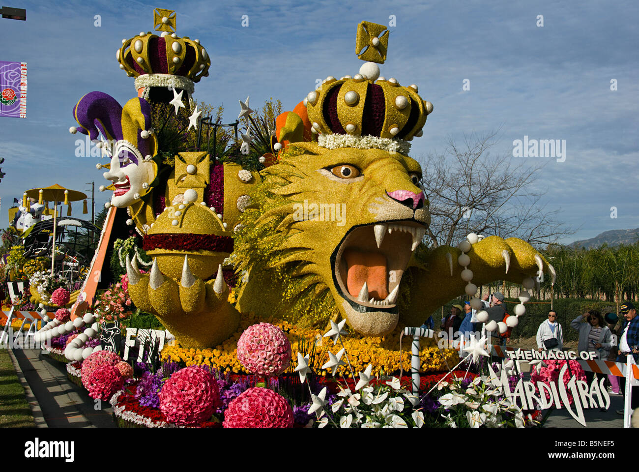 FTD "La magia del Mardi Gras Rose Parade galleggiante stravagante potenziale floreale Foto Stock