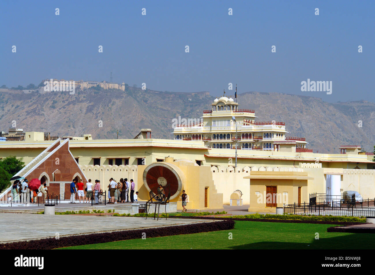 Il Jantar Mantar royal Observatory a Jaipur, India, costruito nei primi anni del XVIII secolo da astronomo maharaja Sawai Jai Singh, Foto Stock