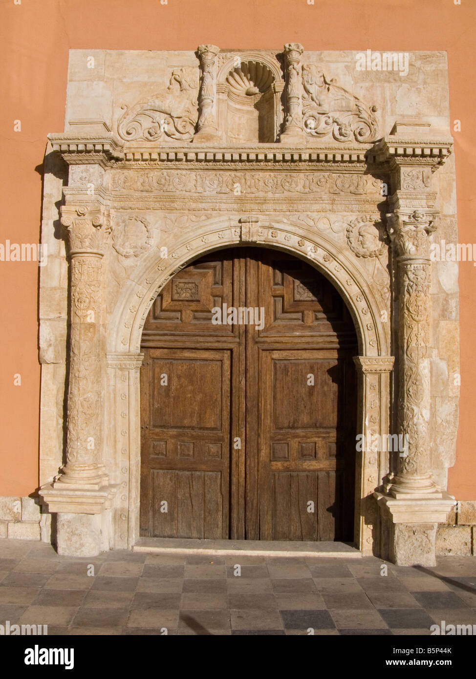 Città di Cuenca in Spagna, Iglesia vergine de la Luz, barrio San Antón. Foto Stock