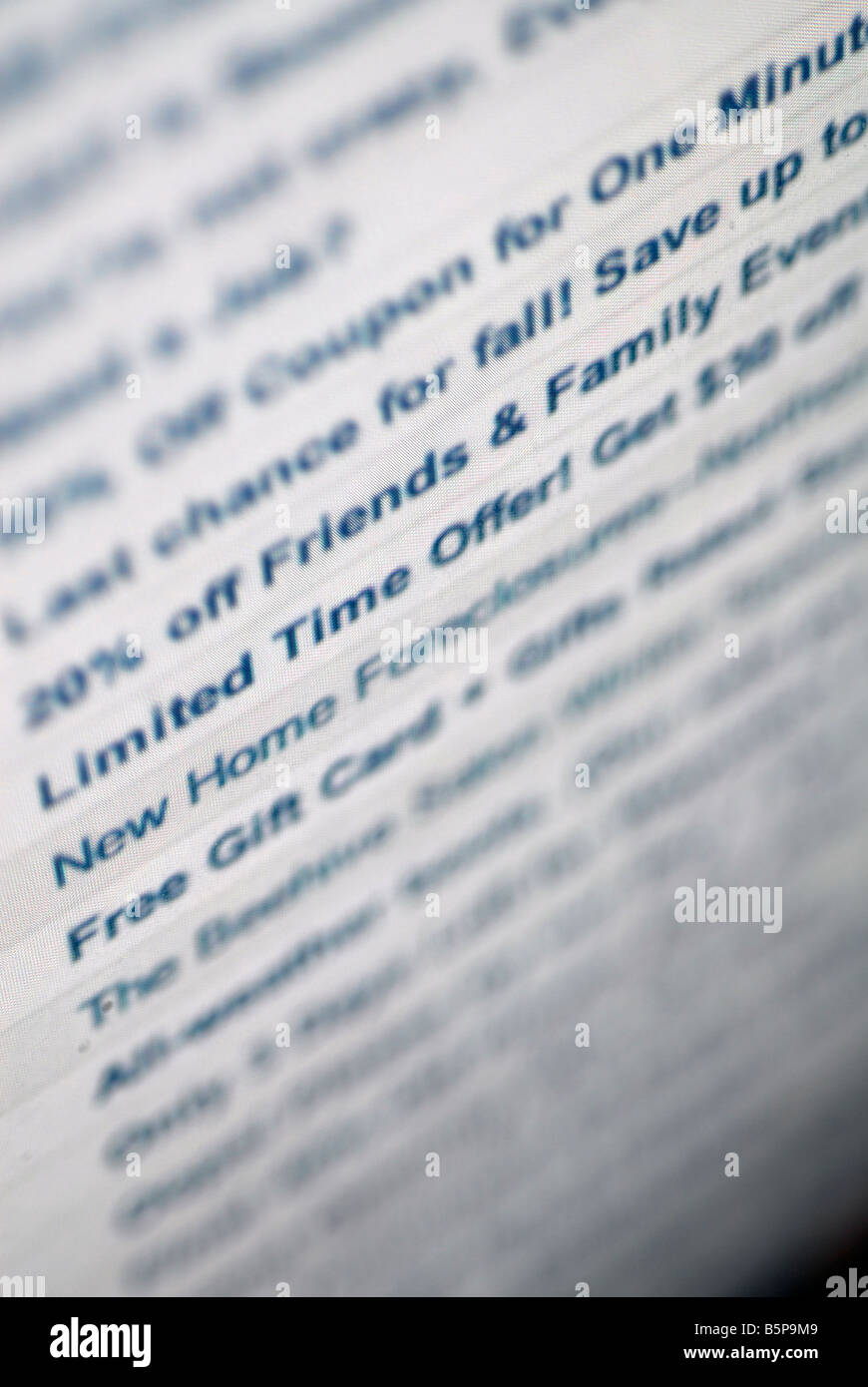 Una selezione di pubblicità per Email visto sul Giovedi 13 novembre 2008 Richard B Levine Foto Stock