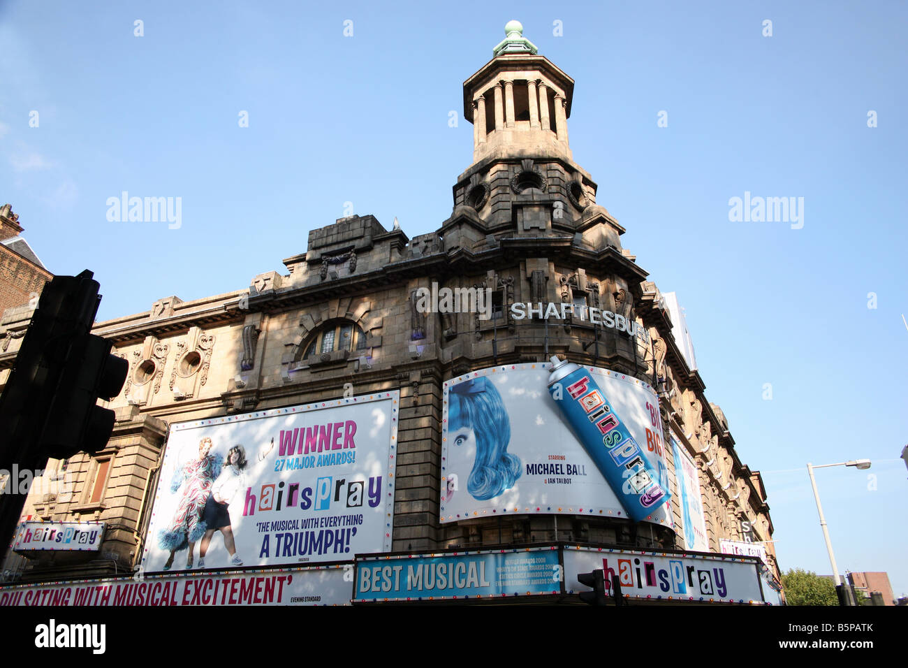 Shaftesbury Theatre nel West End di Londra Foto Stock