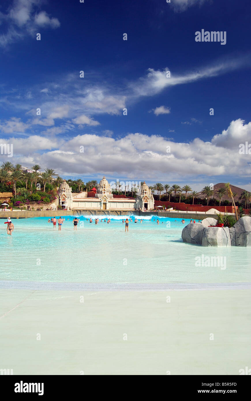 Palazzo d'onda Laguna, Siam Park Water Kingdom Theme Park, Costa Adeje, Tenerife, Isole Canarie, Spagna Foto Stock