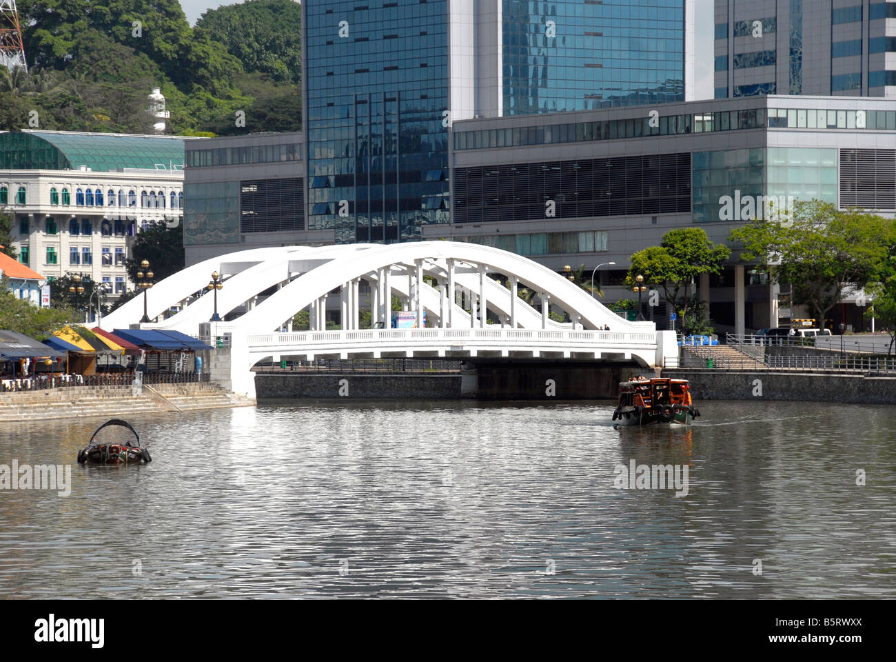 Ponte sul Fiume Singapore Singapore Foto Stock