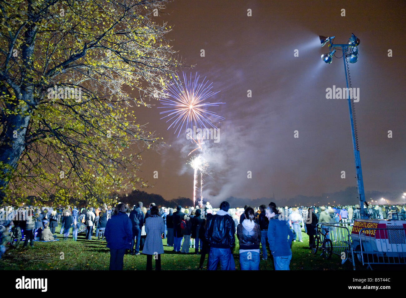 Fuochi d'artificio Clapham Common London UK Europa Foto Stock