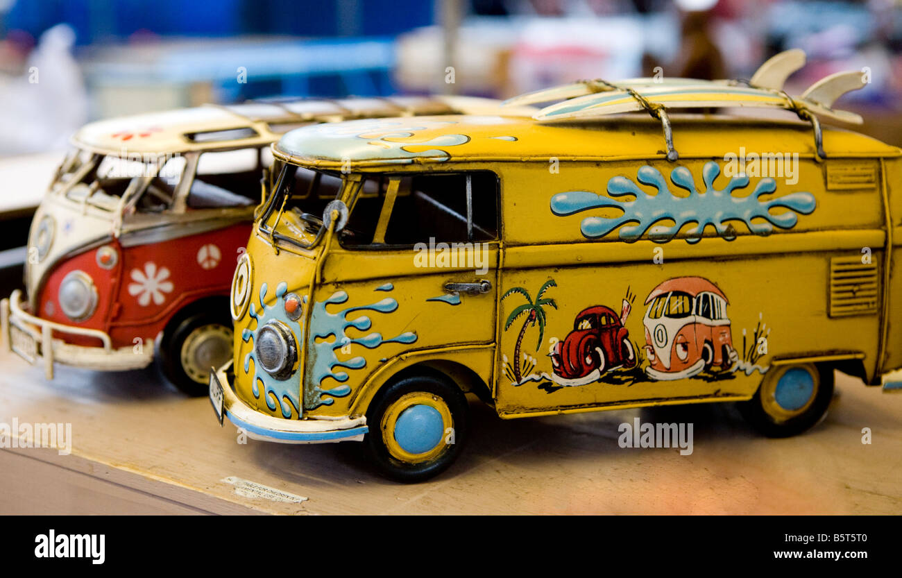 Modello VW Camper Street Market Cambridge Regno Unito Europa Foto Stock