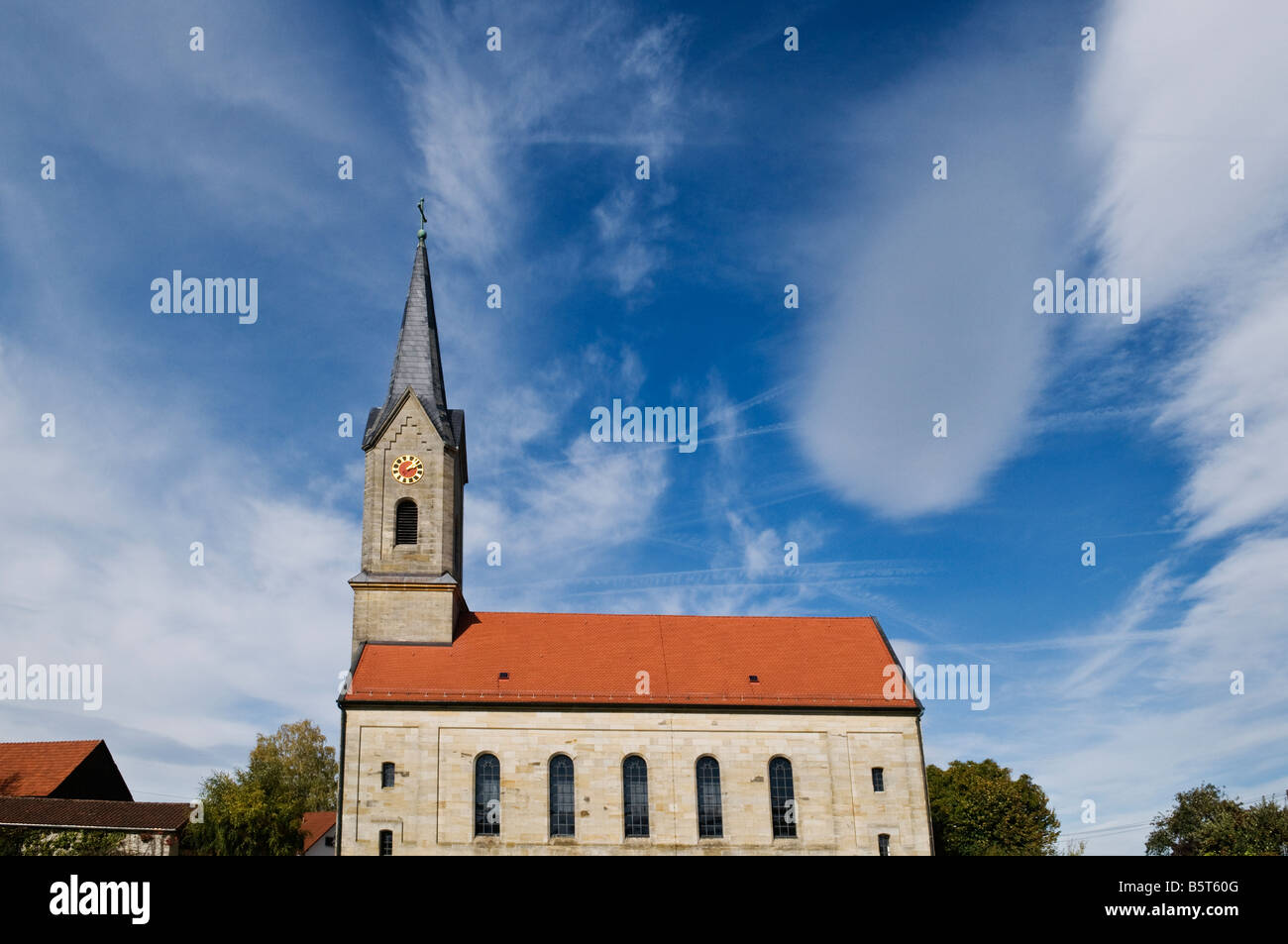 La chiesa nel villaggio di Thuisbrunn, Franconia, Germania Foto Stock