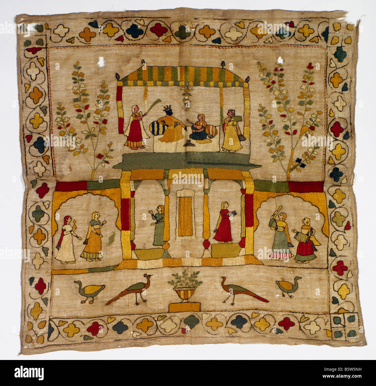 Rumal ricamato in seta. Chamba. Himachal Pradesh. Il XVIII secolo. Museo Nazionale di Nuova Delhi India 62.703 68 x 68 cm Foto Stock