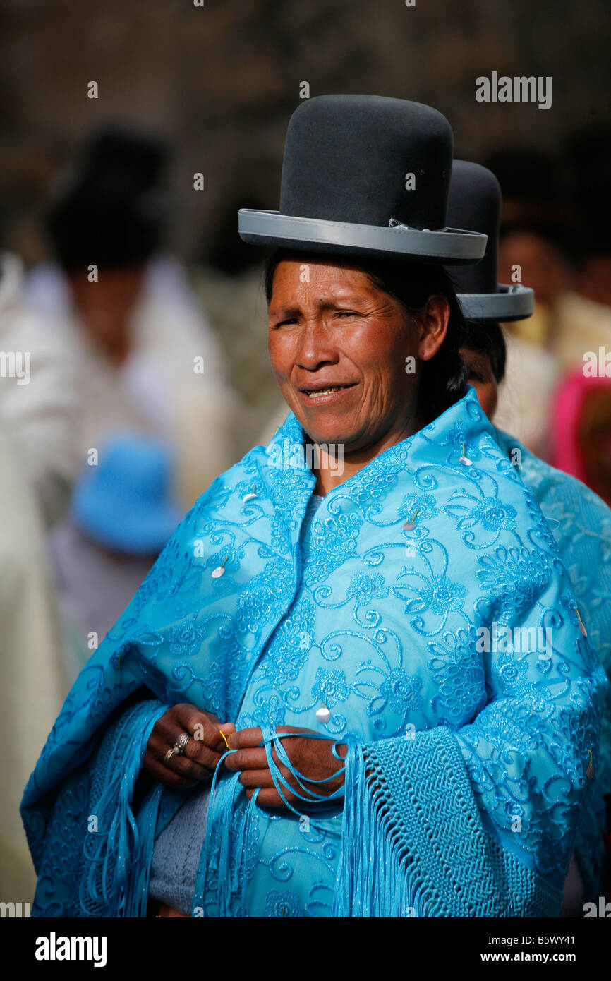 Donna in abito tradizionale a La Paz in Bolivia. Foto Stock