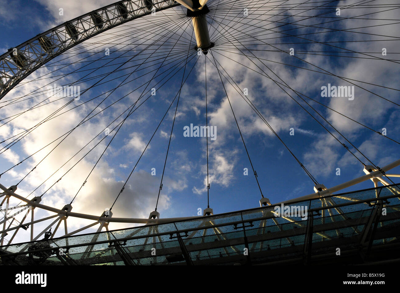 L'Occhio di Londra, Regno Unito, Gran Bretagna. Foto di Patrick patricksteel in acciaio Foto Stock
