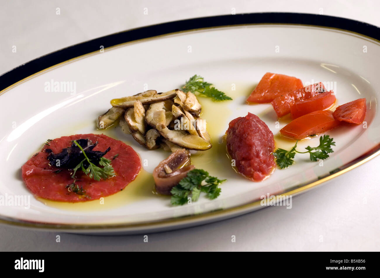 Cozze con purea di patate Sergio Mej chef Four Seasons Hotel milano lombardia italia Foto Stock