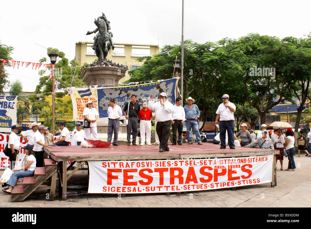 Il sindacato protesta in Plaza Barrios in downtown San Salvador El Salvador Foto Stock
