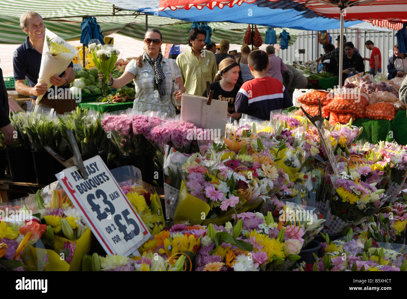 Fiore di stallo mercato newport gwent nel Galles del Sud Foto Stock