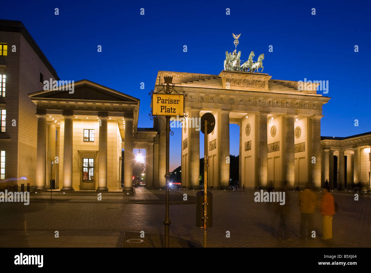 Porta di Brandeburgo Pariser Platz Berlino Quadriga Foto Stock