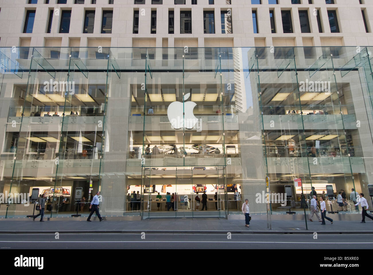 Apple store in George Street a Sydney che ha aperto nel Giugno 2008 Foto Stock