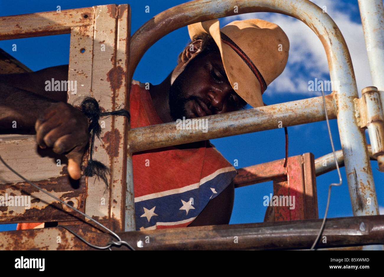 Aboriginal stockman, outback Australia Foto Stock