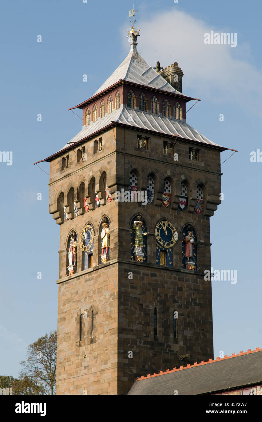 Gli ornati decorate torre del castello di Cardiff Wales UK Foto Stock