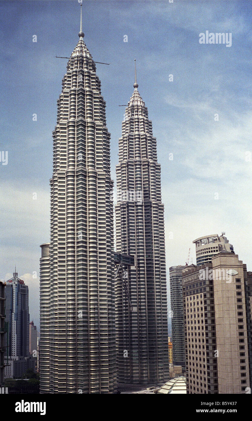 Petronas Twin Towers di Kuala Lumpur in Malesia Foto Stock
