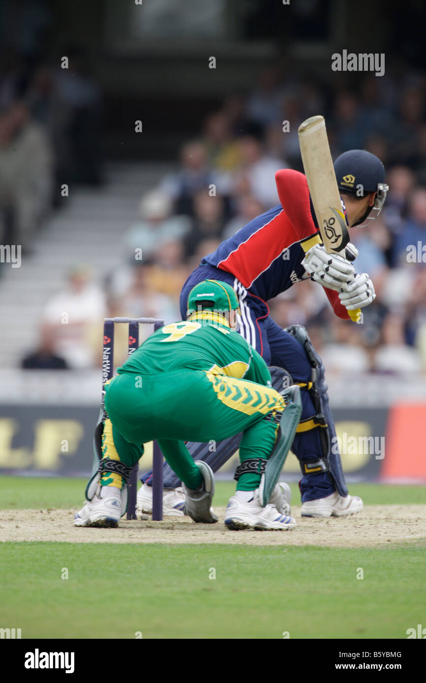 Un giorno il cricket england v australia batting wicket keeper international Foto Stock