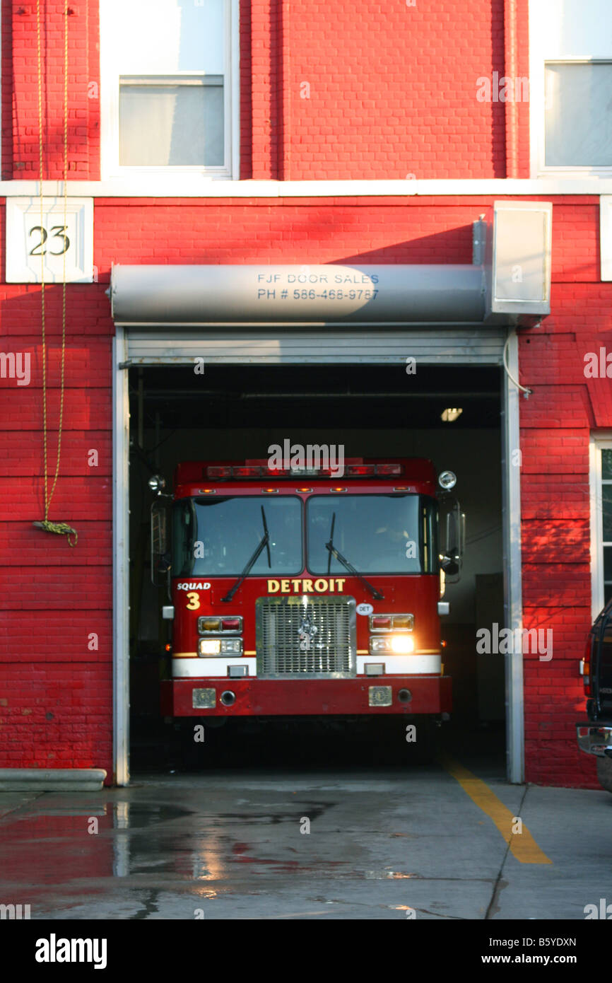 Squad società 3 in quarti di Detroit Fire Department Detroit Michigan STATI UNITI Foto Stock