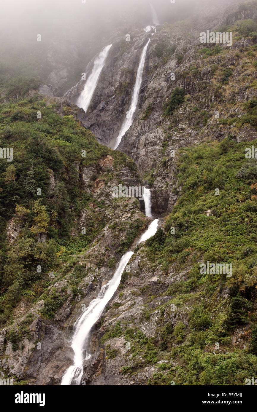 Reparti di degenza Pass cascate lungo Stewart autostrada Foto Stock