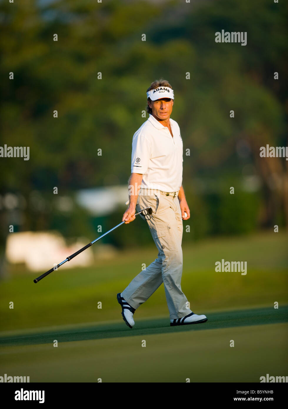 Bernhard Langer della Germania durante il quarto giorno del cinquantesimo UBS Hong Kong Open Championship Foto Stock