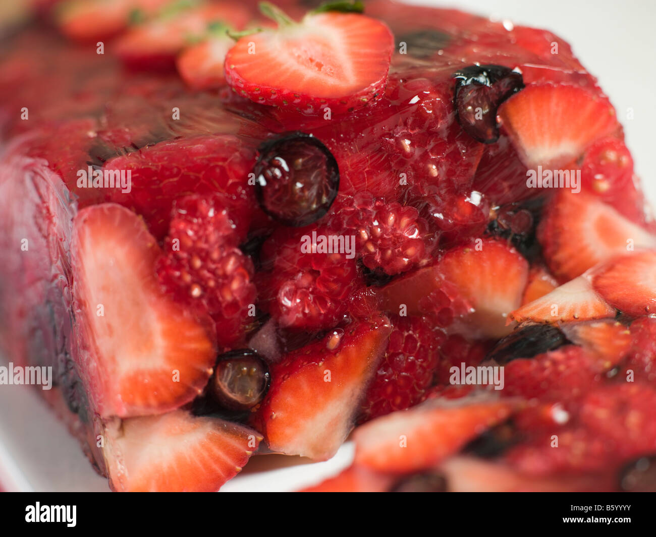 Estate Berry Terrina di gelatina Foto Stock