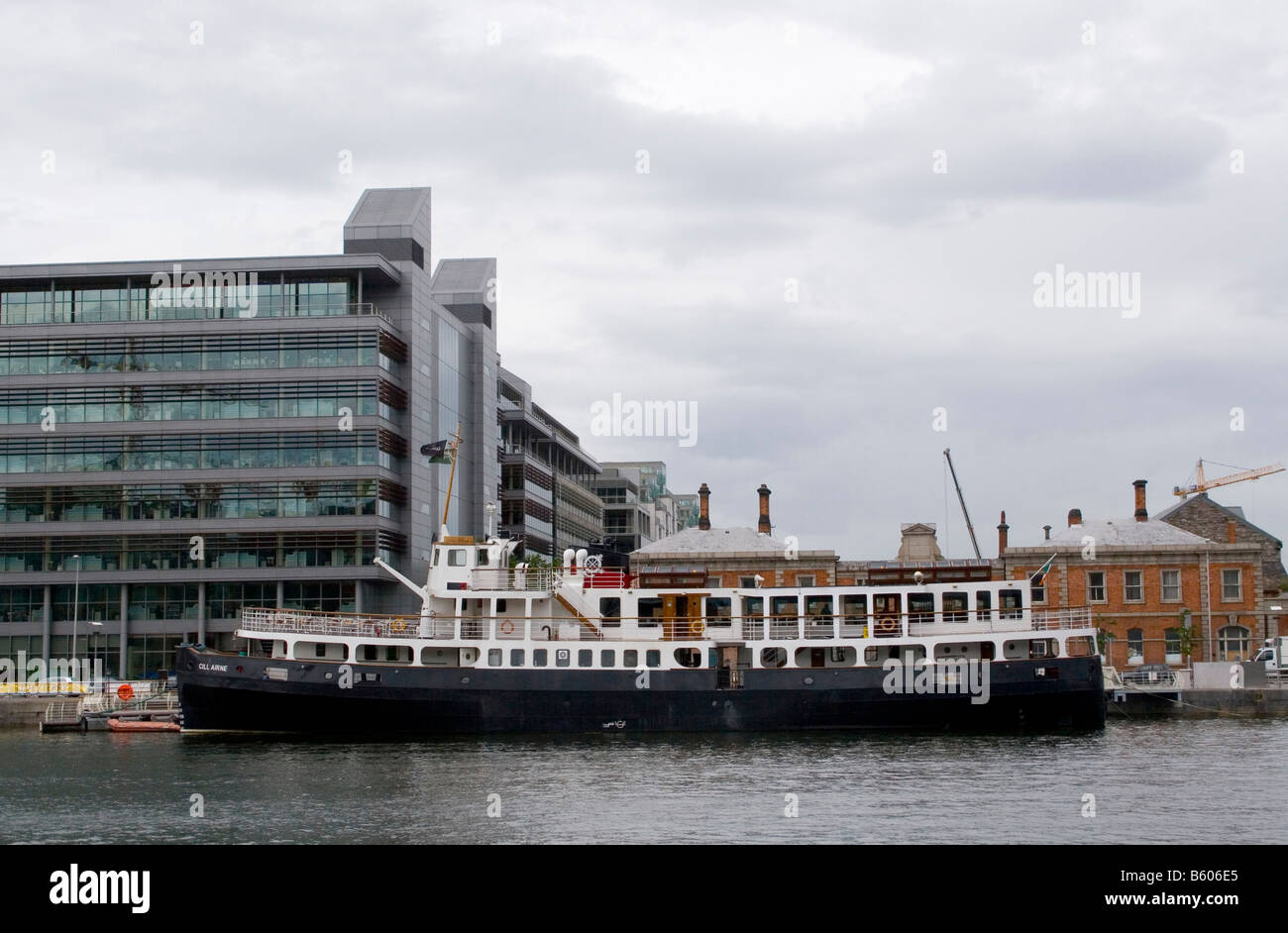 La MV Cill Airne Dublins ristorante galleggiante Bar sul fiume Liffey Irlanda Foto Stock