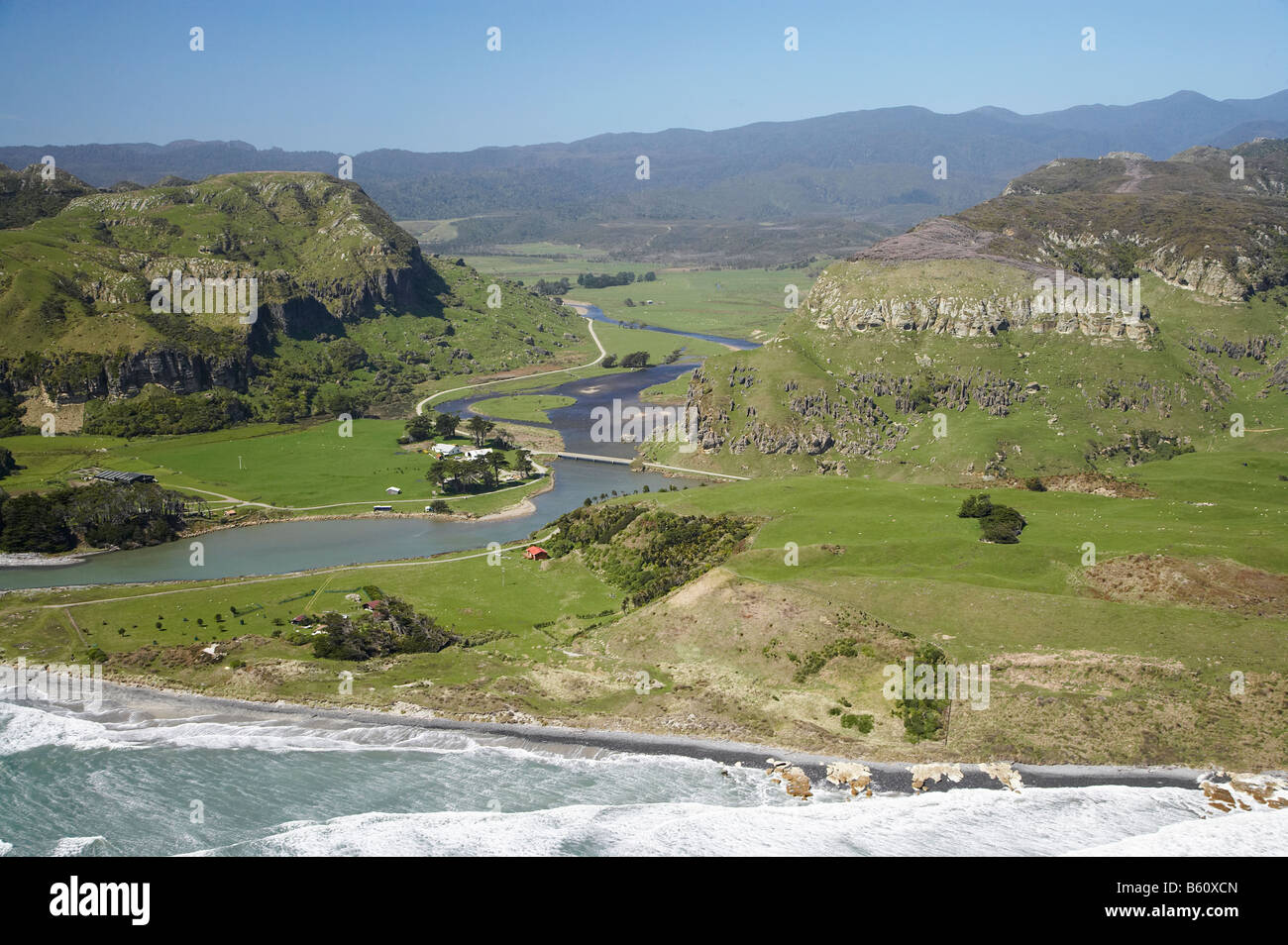 Costa Sud di Cape addio al fiume Paturau NW Nelson regione Isola del Sud della Nuova Zelanda antenna Foto Stock