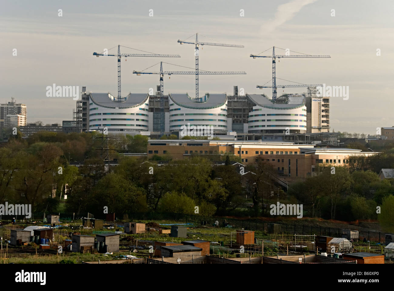 Queen Elizabeth Hospital Selly Oak viste Selly Oak super ospedale Queen Elizabeth in costruzione e parzialmente costruita Foto Stock
