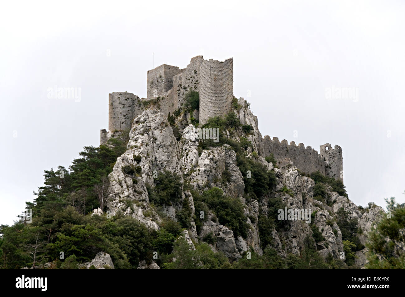 Il Castello di Puilaurens puilaurens in uno dei castelli catari nel sud della Francia Foto Stock