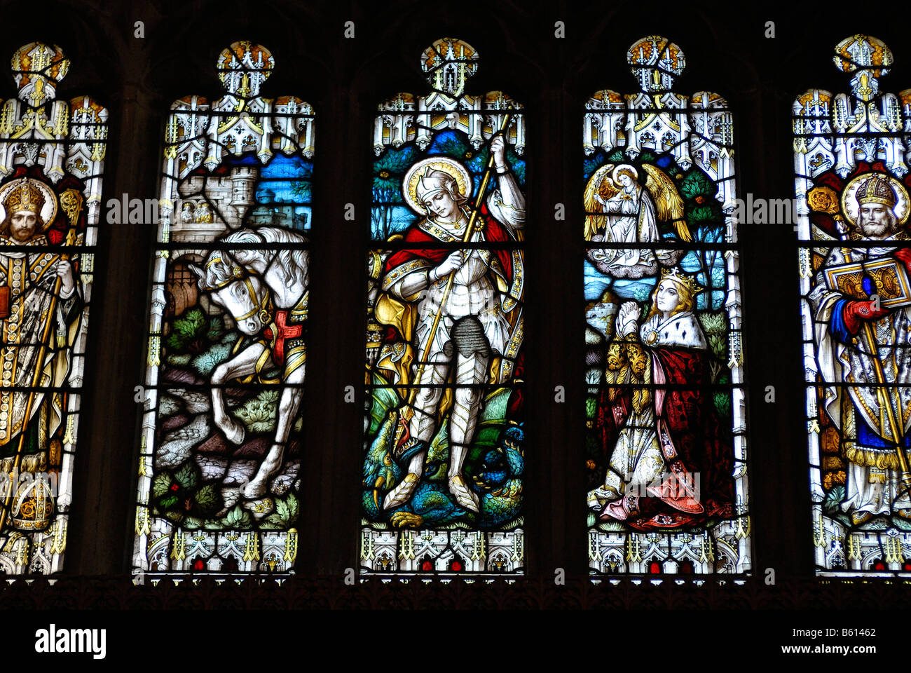 Santi in una finestra della Chiesa, Sant'Andrea, Cattedrale Gotica del Duomo, pozzi, Mendip, Somerset, Inghilterra, Gran Bretagna, Europa Foto Stock