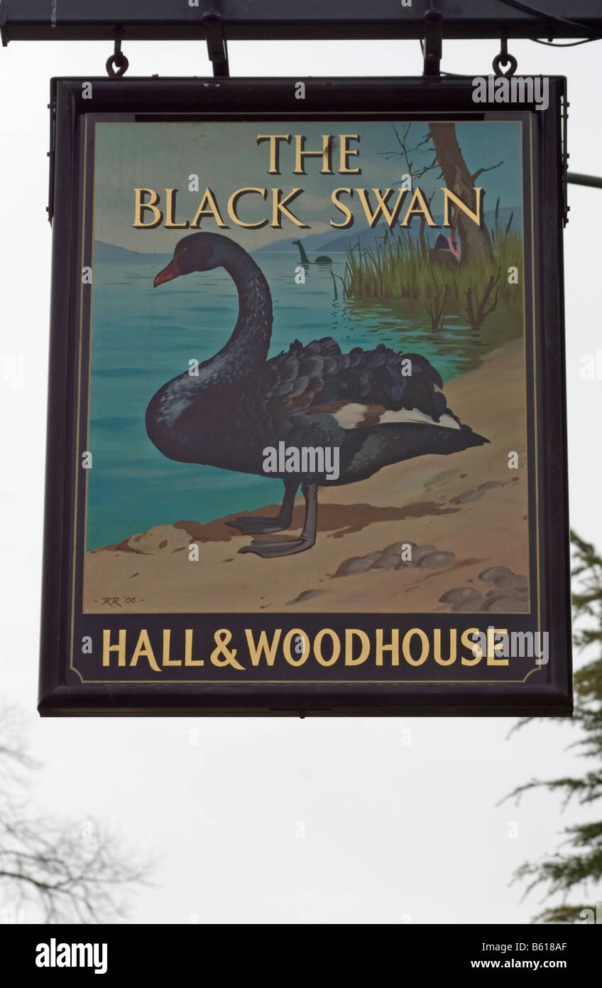 Public House pub firmare il Black Swan Pease Pottage West Sussex Regno Unito segni Pub pub Foto Stock