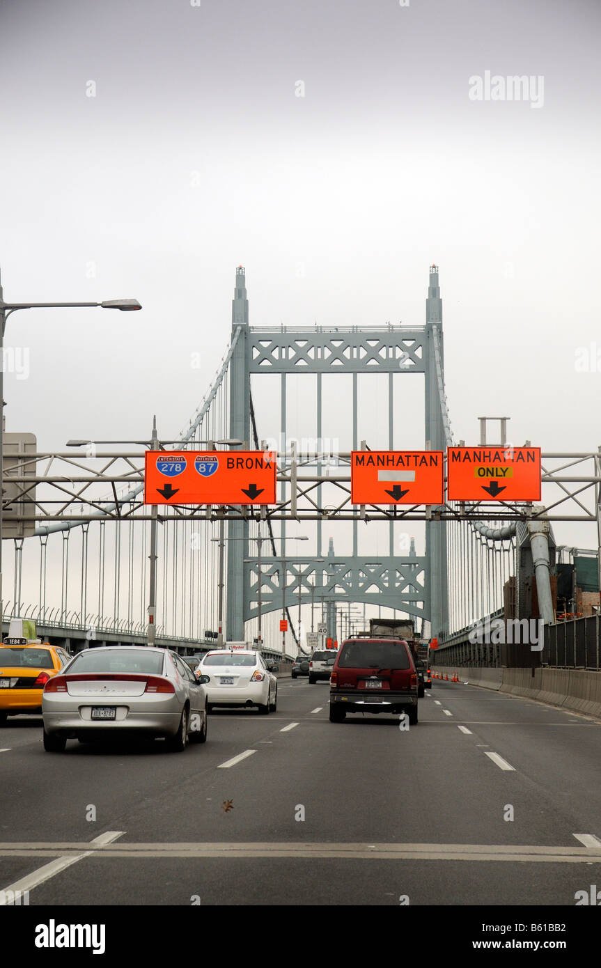 Il flusso del traffico Triborough Bridge New York America USA Foto Stock