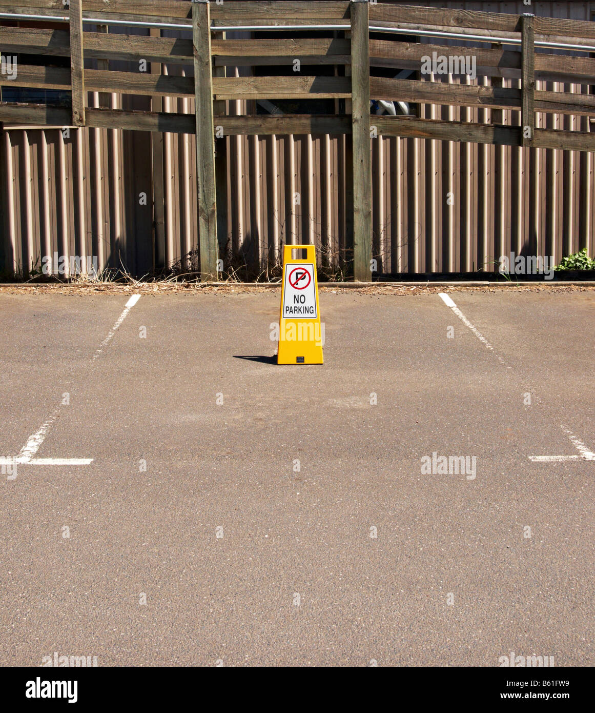 Nessun segno di parcheggio il blocco parcheggio. Foto Stock