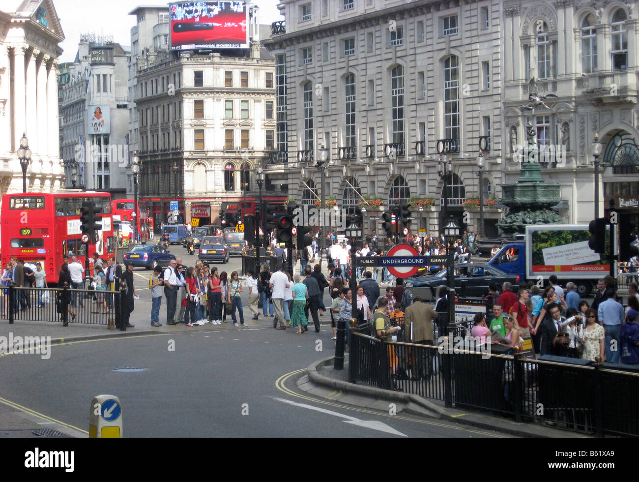 Piccadilly Circus Londra GB UK Foto Stock
