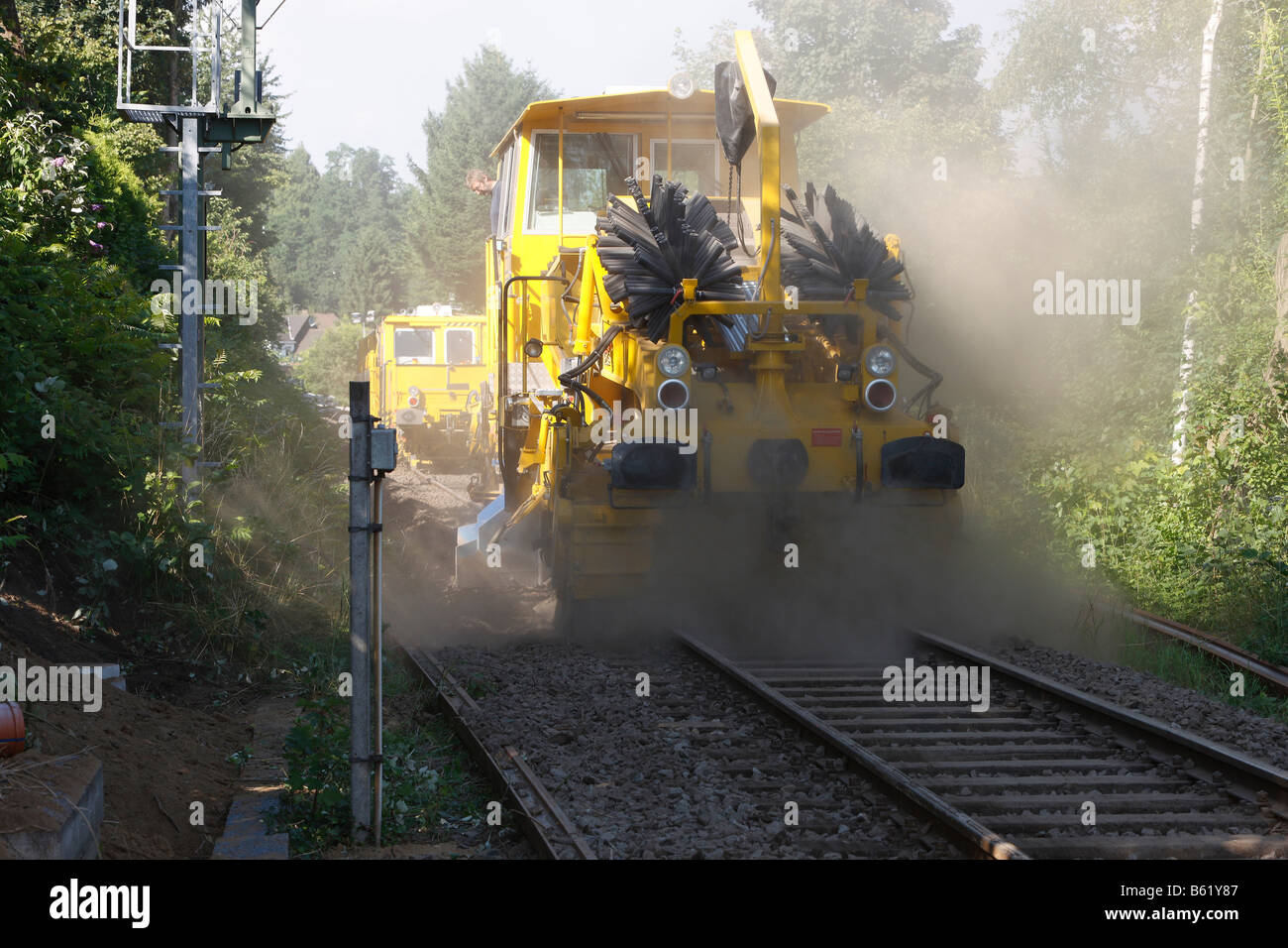 Via i lavori di costruzione della Deutsche Bahn, ghiaia aratro Foto Stock