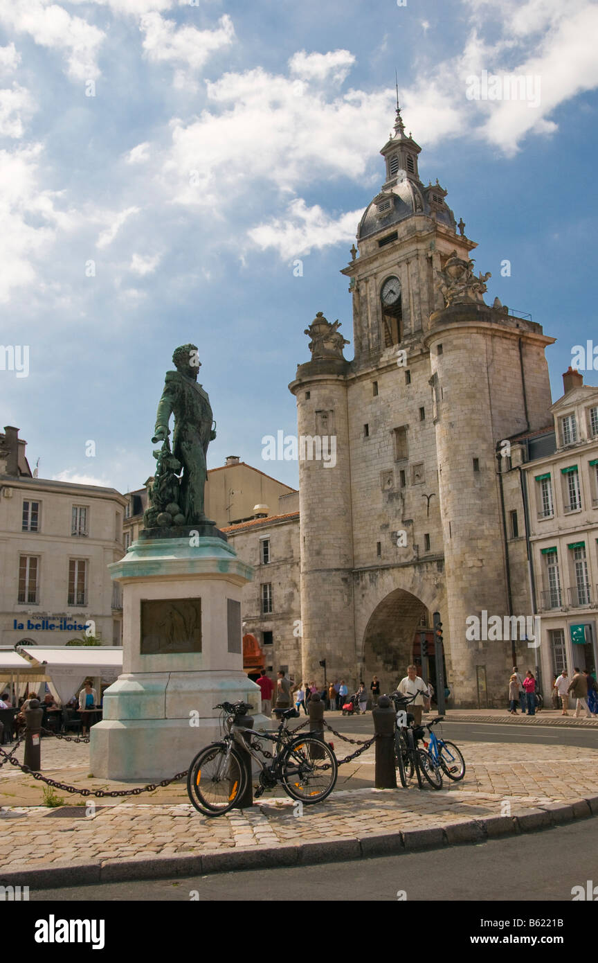 Statua di Ammiraglio Duperré in Place de Barentin La Rochelle Charent Maritime Francia Foto Stock