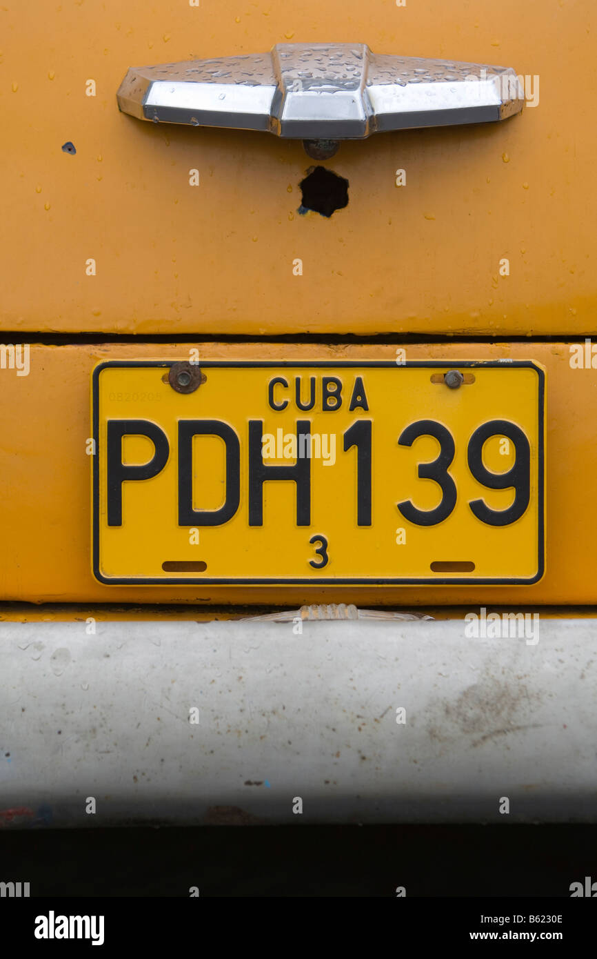 Numero di targa di un auto d'epoca, Pinal del Rio city, Pinal del Rio Provincia, Cuba, Caraibi Foto Stock