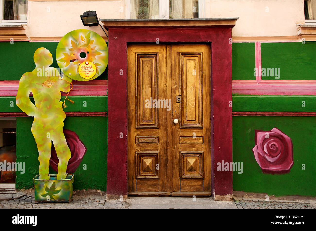 Dipinto di entrata di una casa a Berlino-Kreuzberg, Berlino, Germania, Europa Foto Stock